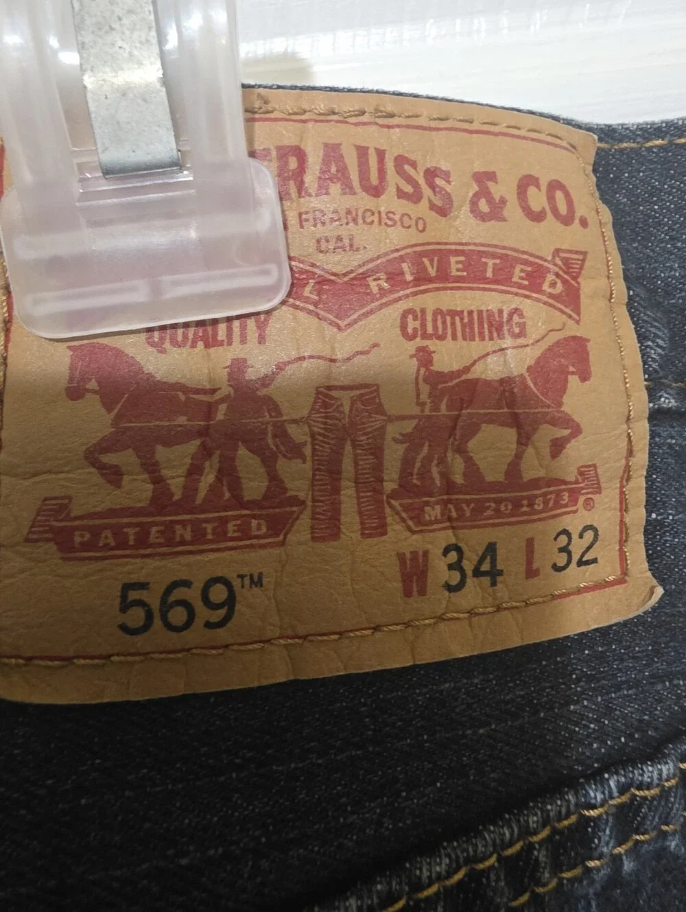 Levis classic straight